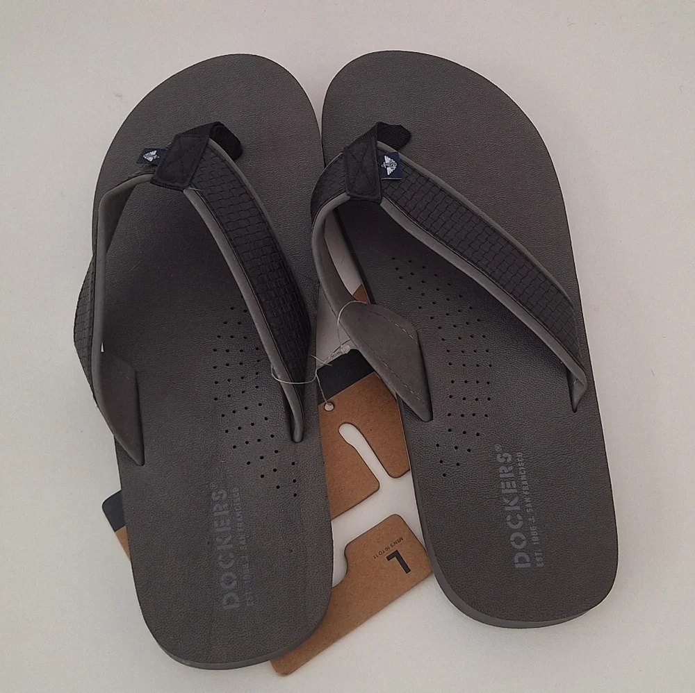 Dockers men's sandals NWT